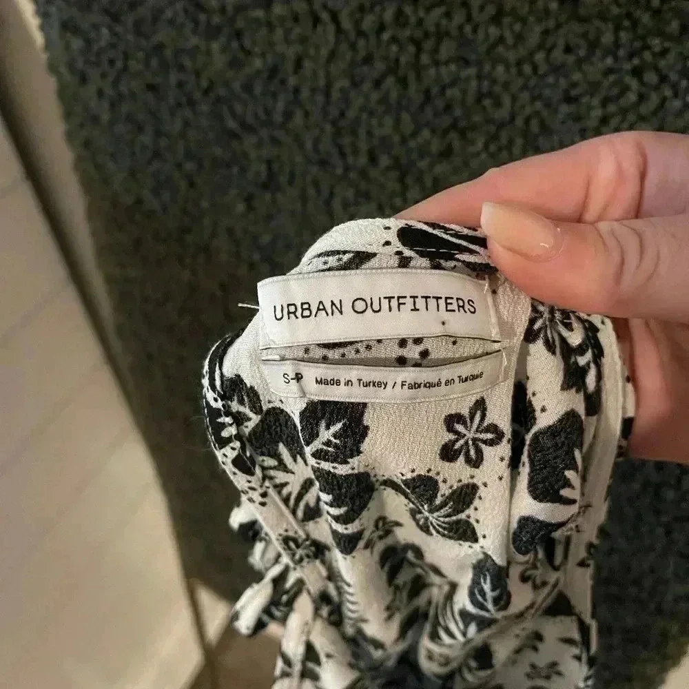 Urban‎ Outfitters Floral Tie Back Mini dress